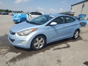 Hyundai Elantra GLS 1.8L 4 2013