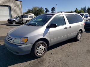 Toyota Sienna LE 3.0L 6 2002