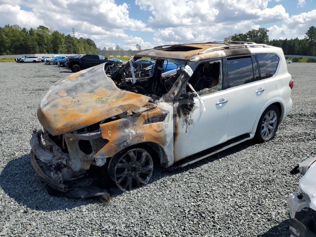Infiniti QX80 5.6L 8 2014
