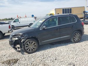 Volkswagen Tiguan S 2.0L 4 2012