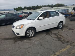 Kia Rio BASE 1.6L 4 2011