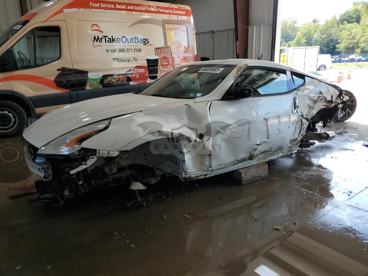 Nissan 370z BASE 3.7L 6 2013