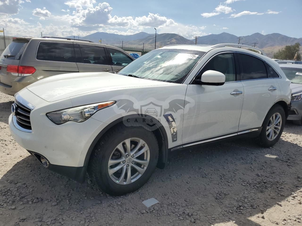 Infiniti FX 3.7L 6 2013