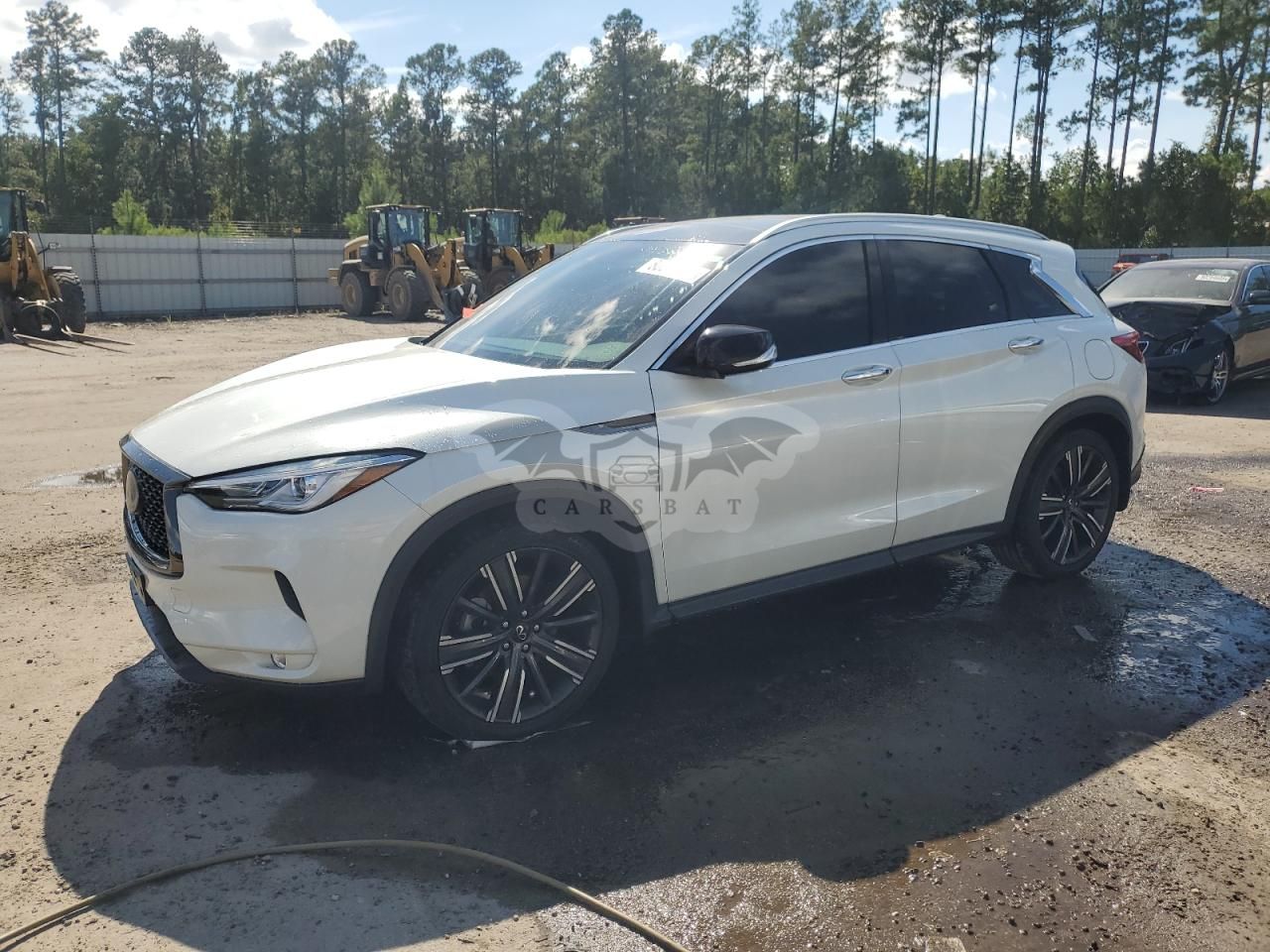 Infiniti QX50 LUXE 2.0L 4 2021