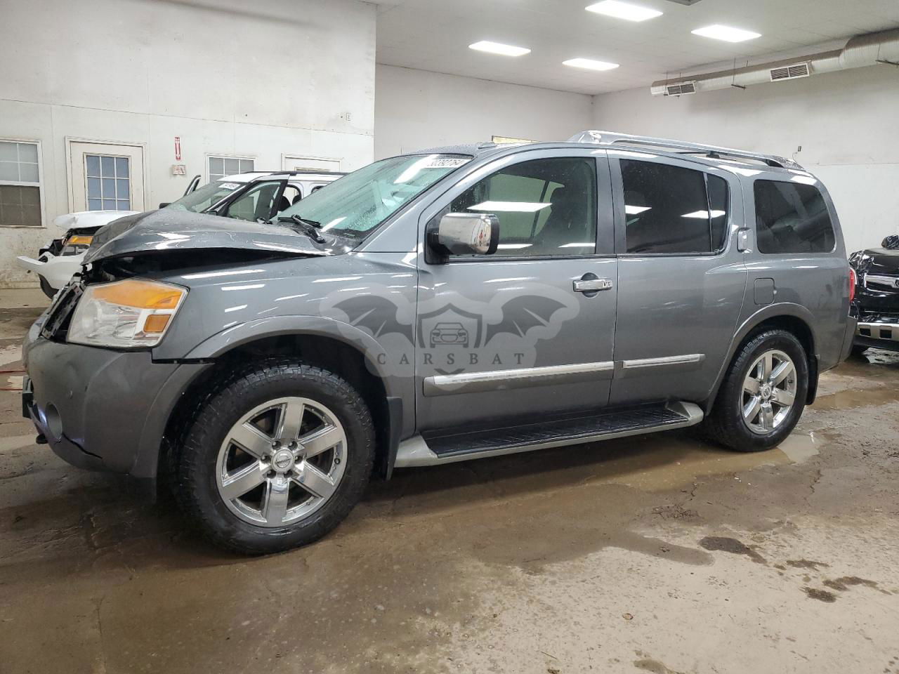 Nissan Armada PLATINUM 5.6L  8 2013