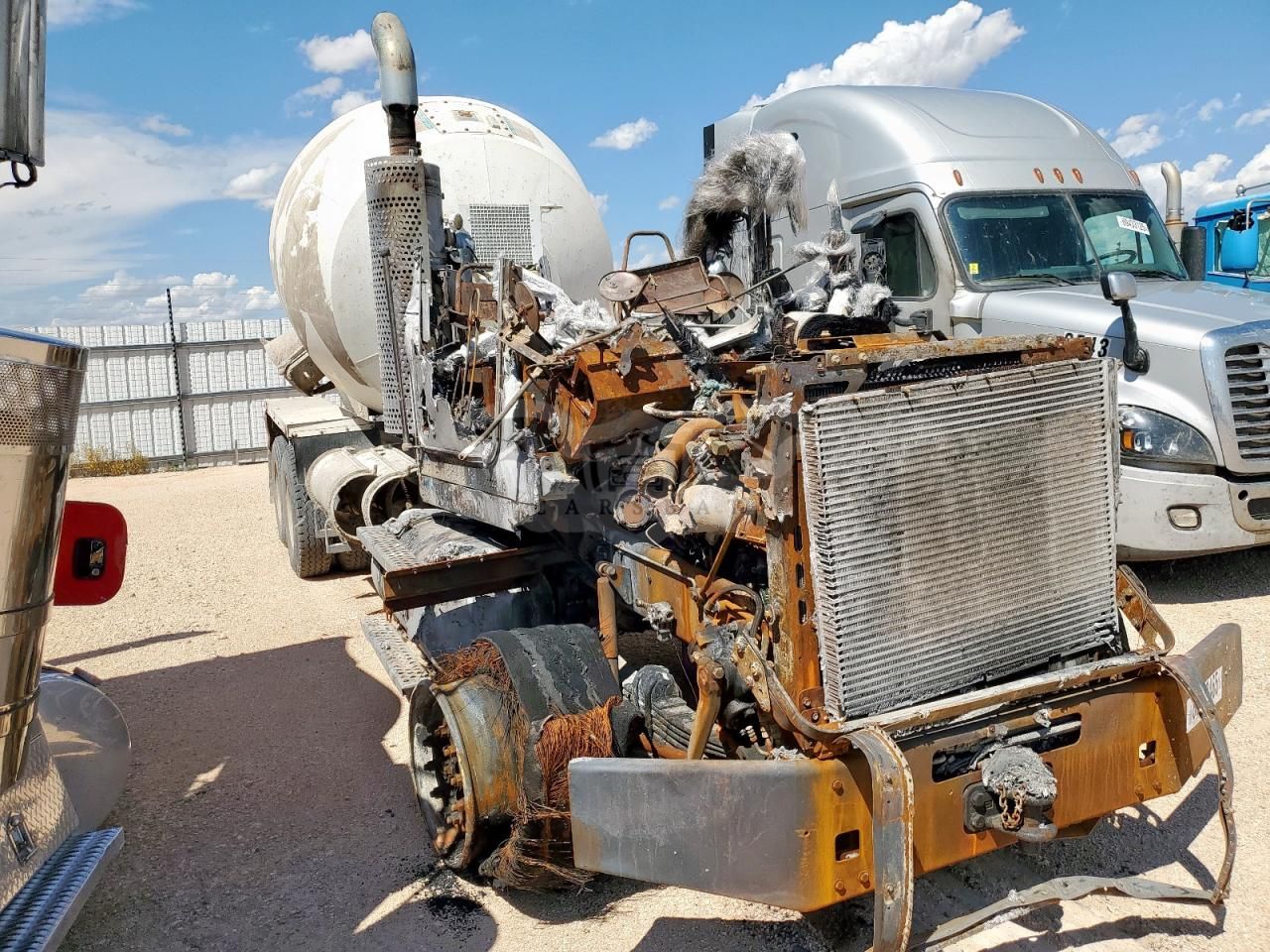 Kenworth T-series T800 12.5L 6 2008