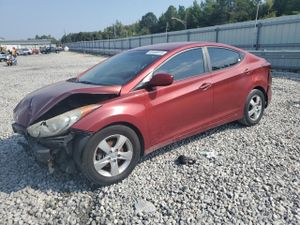 Hyundai Elantra GLS 1.8L 4 2013