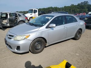 Toyota Corolla BASE 1.8L 4 2011