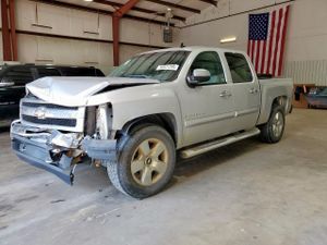 Chevrolet Silverado 1500 C1500 LT 5.3L 8 2011