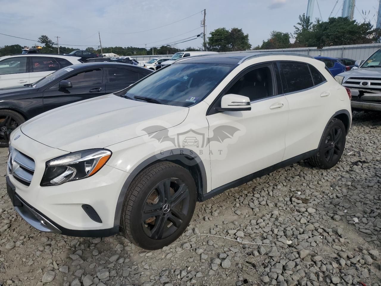 Mercedes-Benz GLA 250 4MATIC 2.0L 4 2015
