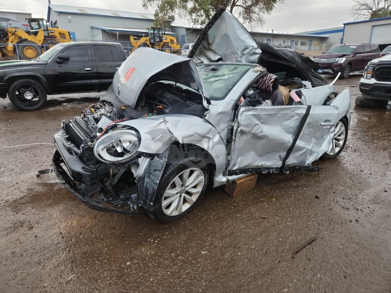 Volkswagen Beetle 2.0L 4 2014