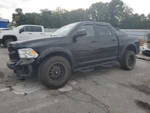 RAM 1500 ST 5.7L 8 2014