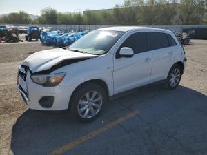 Mitsubishi Outlander ES 2.0L 4 2014