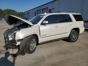 GMC Yukon DENALI 6.2L 8 2015