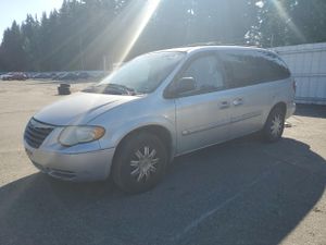 Chrysler Town & Country TOURING 3.8L 6 2005