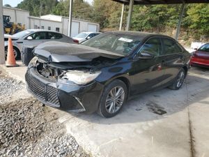 Toyota Camry LE 2.5L 4 2015