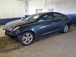 Hyundai Sonata SE 2.4L 4 2013