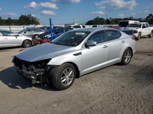 Kia Optima LX 2.4L 4 2013