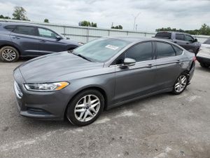 Ford Fusion SE 2.5L 4 2014