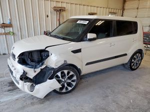 Kia Soul + 2.0L 4 2013