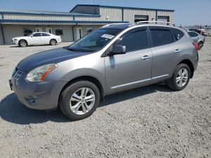 Nissan Rogue S 2.5L 4 2013