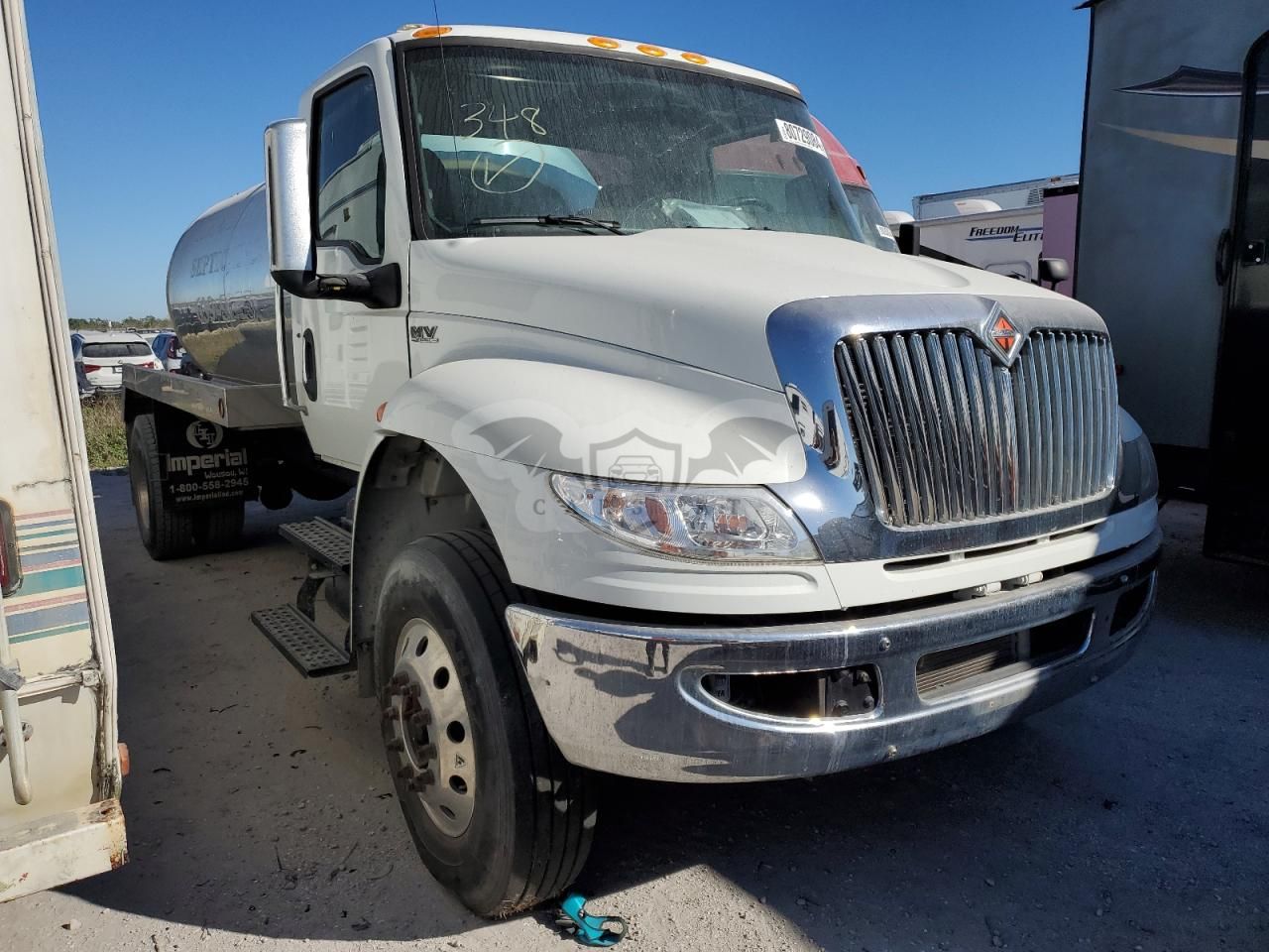 International MV Series 8.9L 6 2021