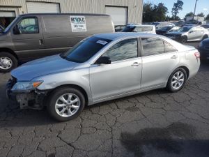 Toyota Camry BASE 2.5L 4 2011