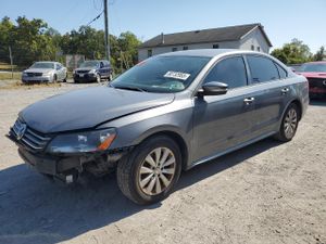Volkswagen Passat S 2.5L 5 2013