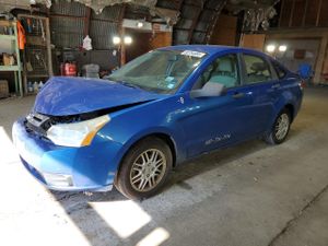 Ford Focus SE 2.0L 4 2010