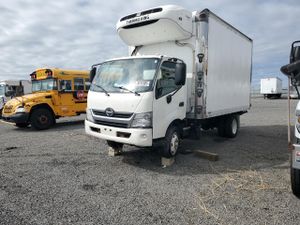 Hino Motors 195 5.1L 4 2014