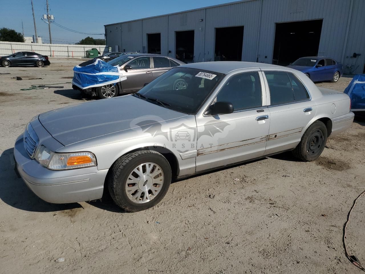 Ford Crown LX 4.6L 8 2003