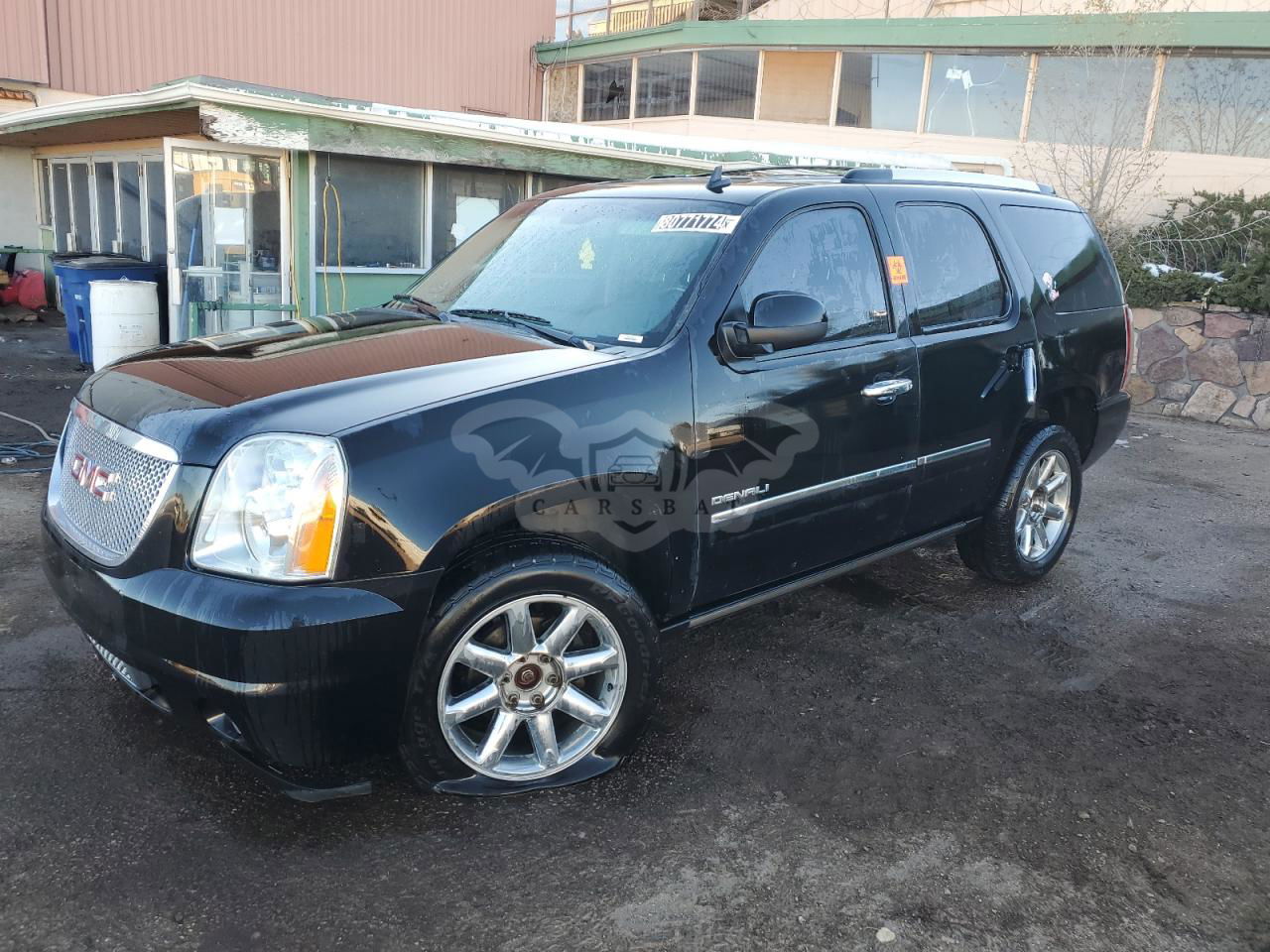 GMC Yukon DENALI 6.2L  8 2011