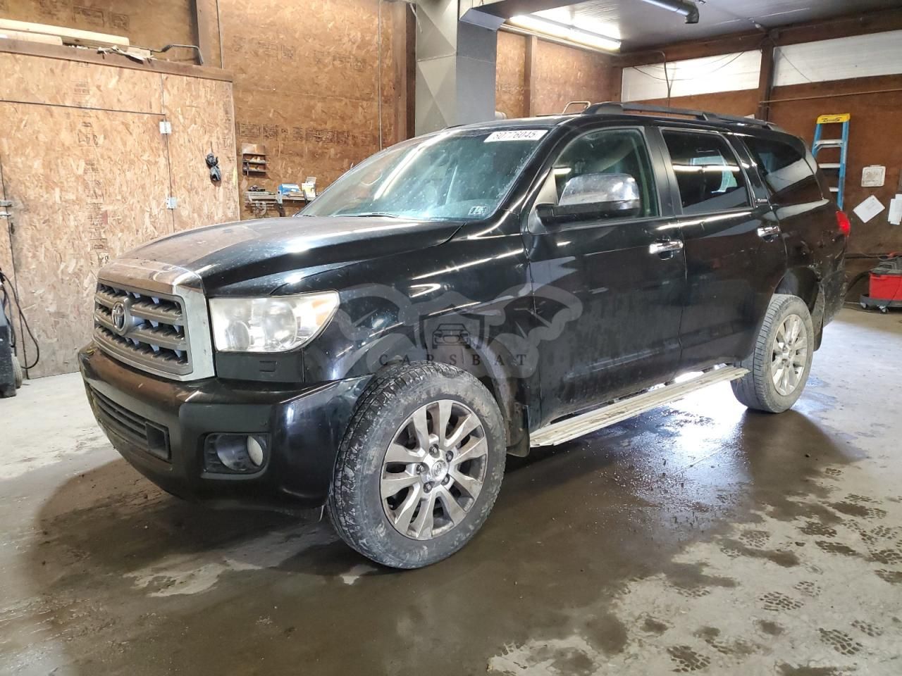 Toyota Sequoia PLATINUM 5.7L 8 2011