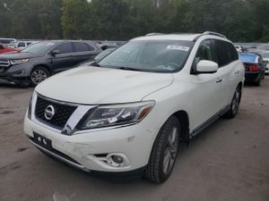 Nissan Pathfinder S 3.5L 6 2015