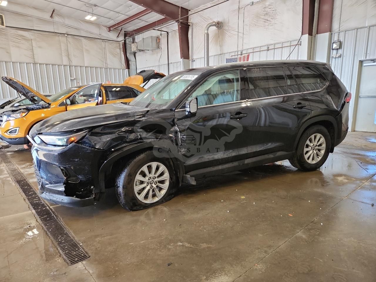Toyota Grand Highlander LE 2.5L 4 2025