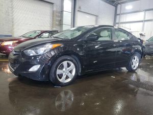 Hyundai Elantra GLS 1.8L 4 2013