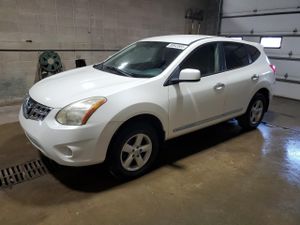 Nissan Rogue S 2.5L 4 2013