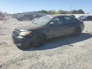 Toyota Camry BASE 2.5L 4 2011