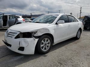 Toyota Camry BASE 2.5L 4 2011