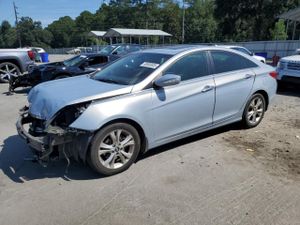 Hyundai Sonata SE 2.4L 4 2013