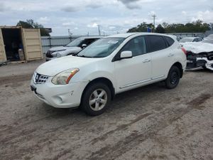 Nissan Rogue S 2.5L 4 2013