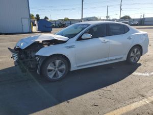 Kia Optima HYBRID 2.4L 4 2015