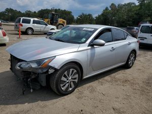 Nissan Altima S 2.5L 4 2021