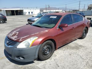 Nissan Altima BASE 2.5L 4 2010