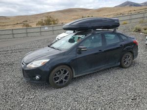 Ford Focus SE 2.0L 4 2013