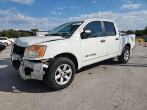 Nissan Titan S 5.6L 8 2012