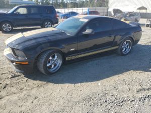 Ford Mustang GT 4.6L 8 2006