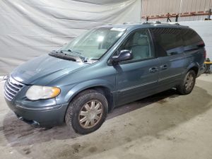Chrysler Town & Country LIMITED 3.8L 6 2005