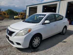 Nissan Versa S 1.6L 4 2012