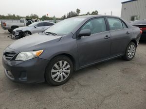 Toyota Corolla BASE 1.8L 4 2013
